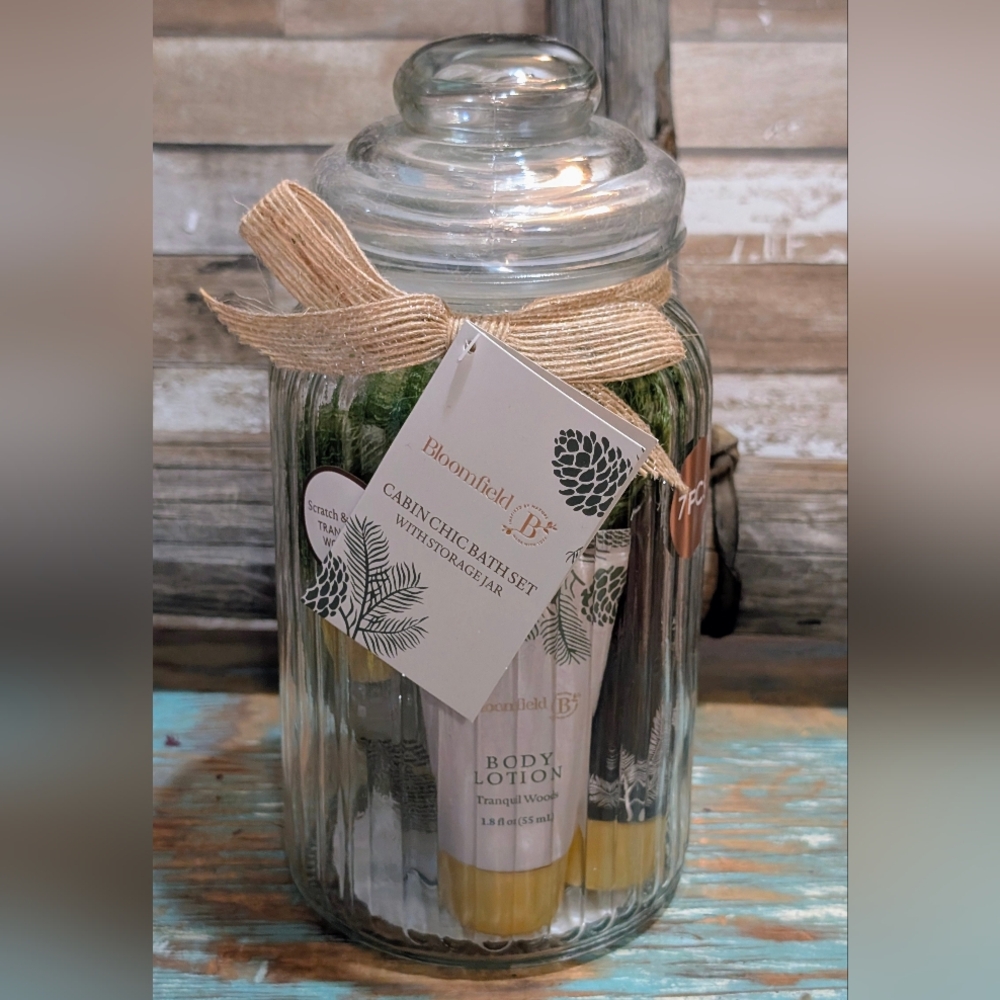 NWT Bloomfields Cabin Chic Bath Set W Storage Jar